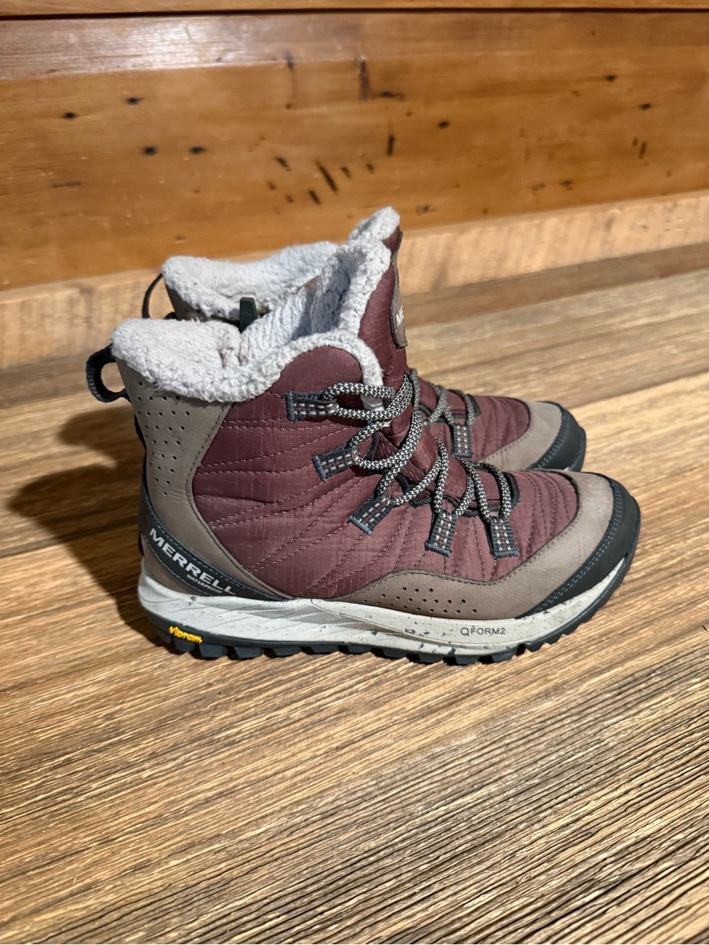 Merrell women’s Burgundy and Gray Insulated Winter Boots